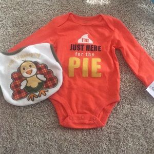Brand new baby thanksgiving outfit and bib